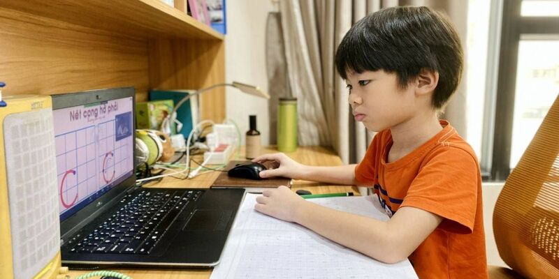 Lưu ý khi tải ứng dụng học tập mien phi cho con